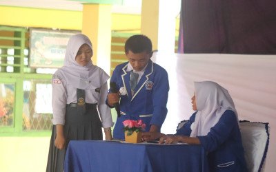 DEBAT TERBUKA, Pasangan Calon Ketua dan Wakil Ketua MPK Periode 2025/2026 dan Penyampaian Visi Misi Pasangan Calon Ketua dan Wakil Ketua OSIS Periode 2025/2026